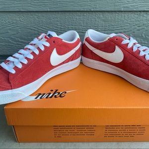 Nike Blazer Low 77 University Red